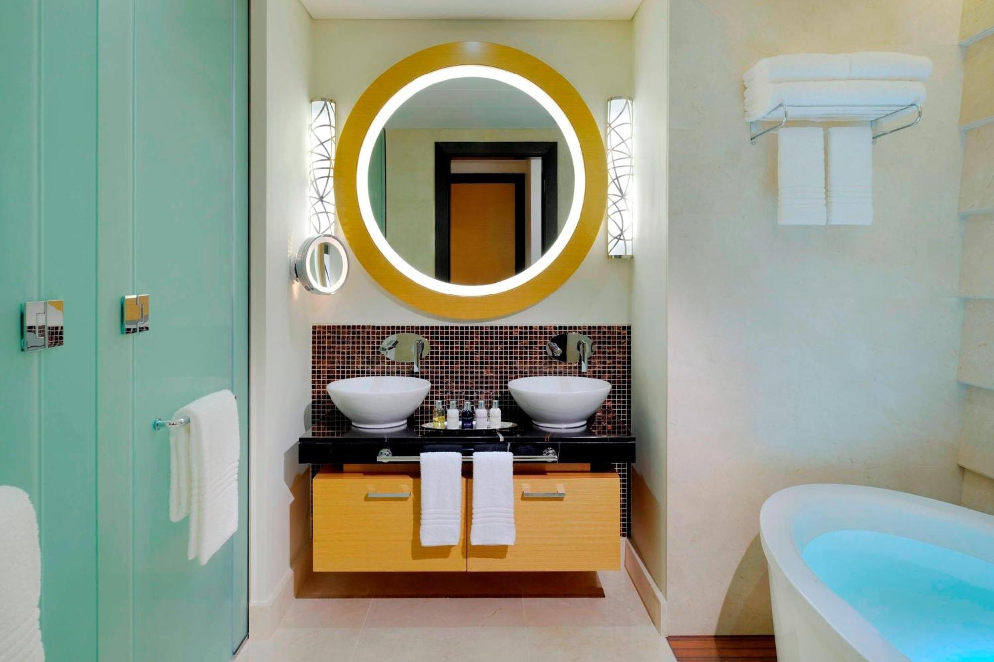 Marriott Executive Apartments Al Jaddaf, Dubai Esterno foto